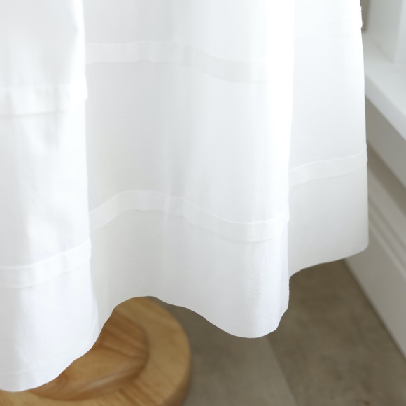 Strasburg Dress White Smocked Embroidery Cotton Size 5 Spring Portrait Vacation - Picture 7 of 7